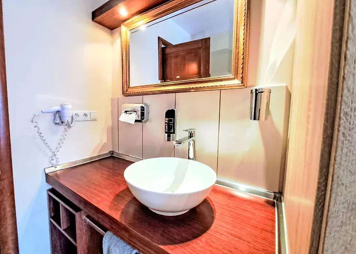 בית נופש Gaestehaus Beretta By Interhome אכנקירש